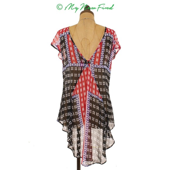 Eight Sixty Sheer Reversible Tunic Top Size M L Printed Red White Blue NEW B32 - Picture 4 of 4